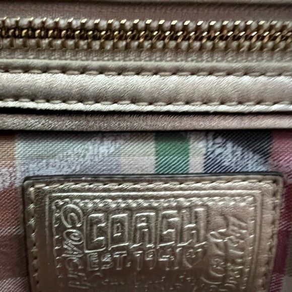 Authentic poppy Coach handbag crossbody - Picture 3 of 11